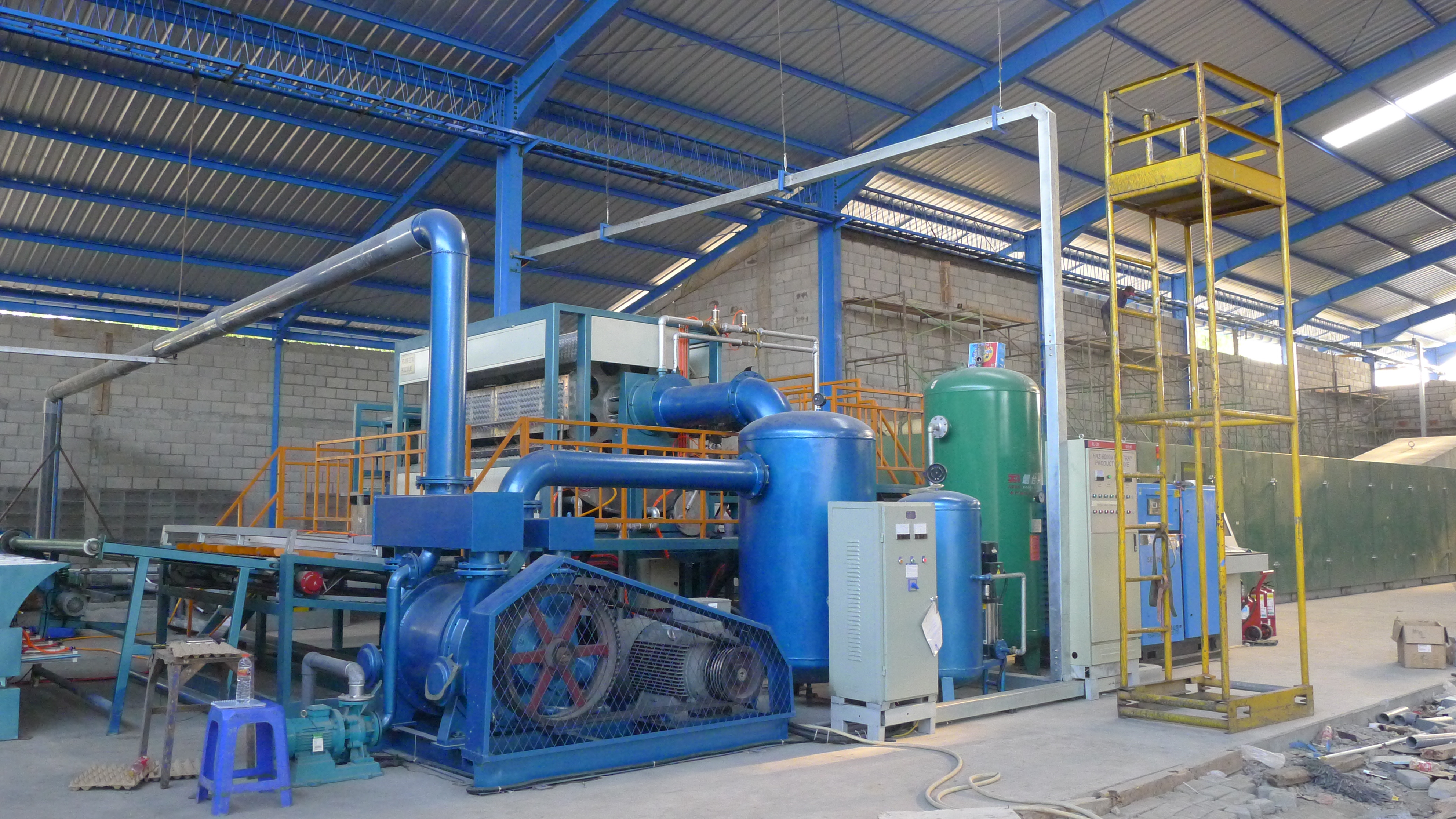 蛋托機(jī)、蛋托生產(chǎn)線(xiàn)、雞蛋托盤(pán)機(jī)，請(qǐng)致電宏潤(rùn)包裝